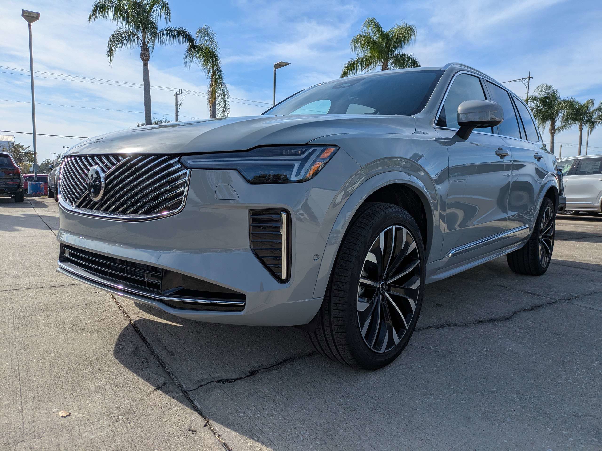 New 2026 Volvo XC90 B6 Plus w/ Protection Package Premier image 8