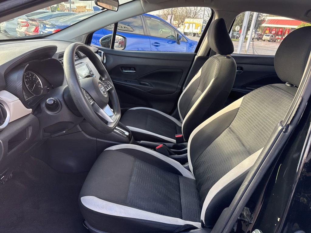 Used 2021 Nissan Versa SV image 8