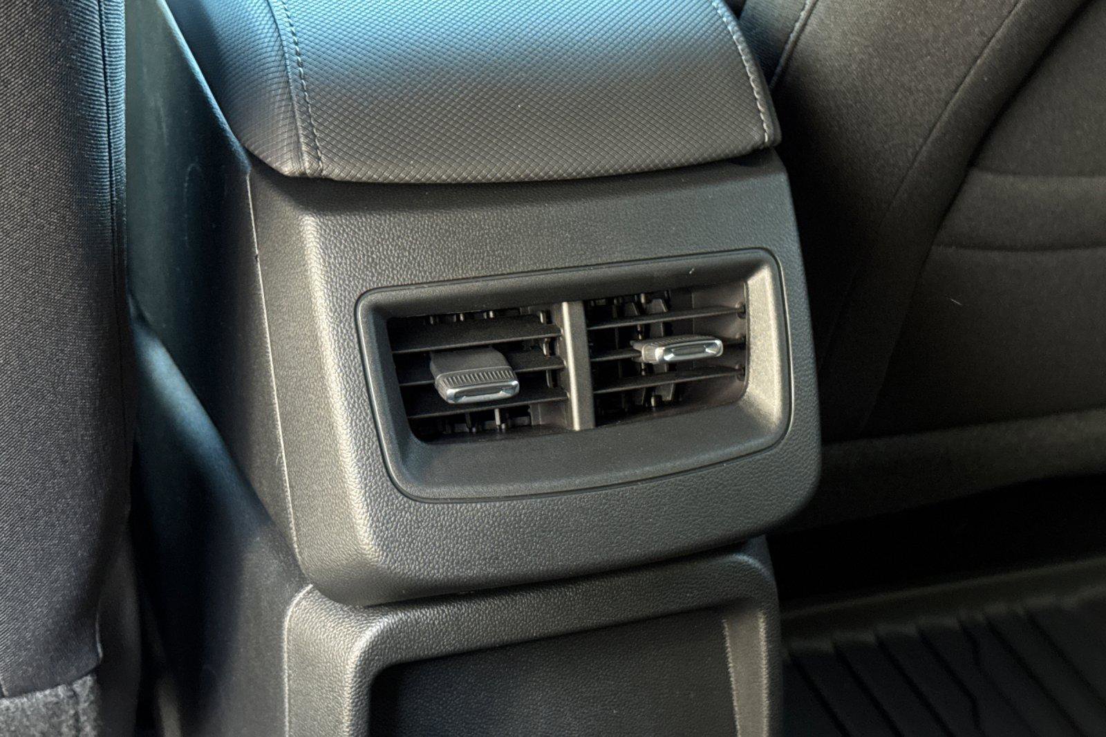 New 2026 Chevrolet Equinox EV LT image 16