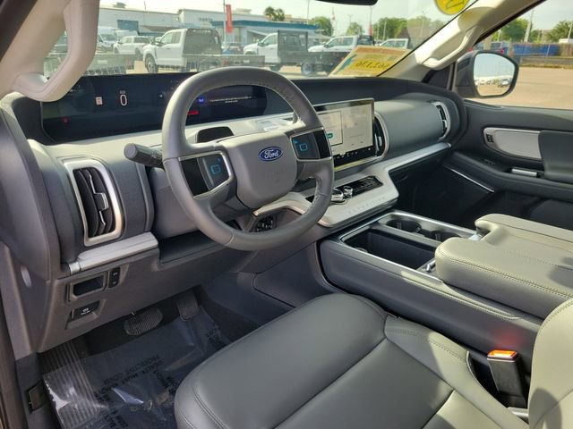 New 2026 Ford Expedition Active RWD image 11