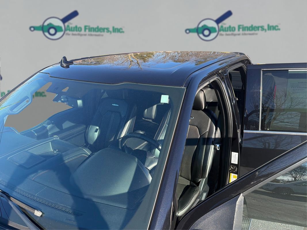 Used 2019 Ford F150 Platinum w/ Equipment Group 701A Luxury image 12