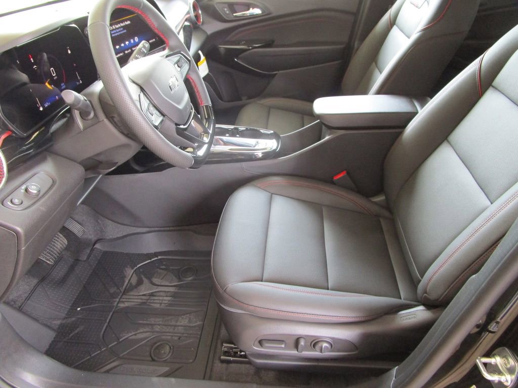 New 2026 Chevrolet Trax RS w/ Sunroof Package image 16