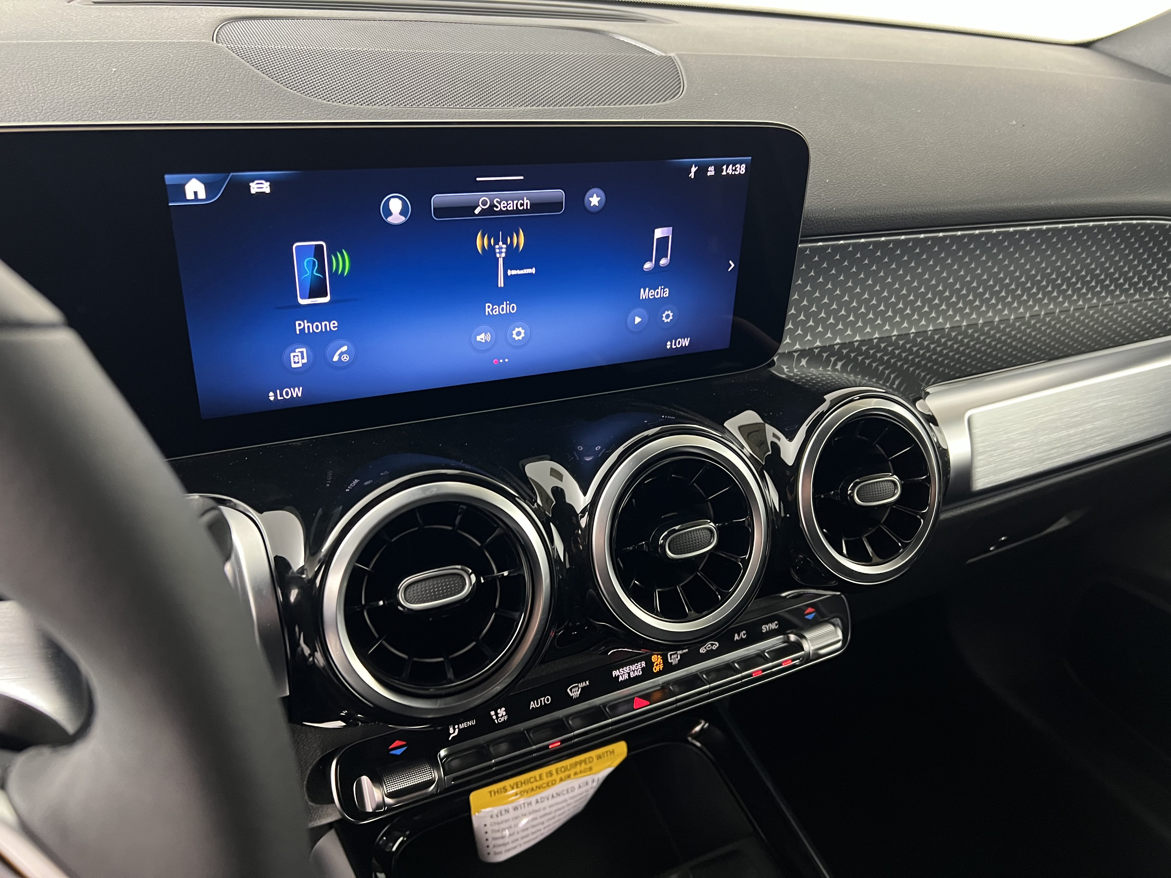 Used 2026 Mercedes-Benz GLB 250 4MATIC image 29