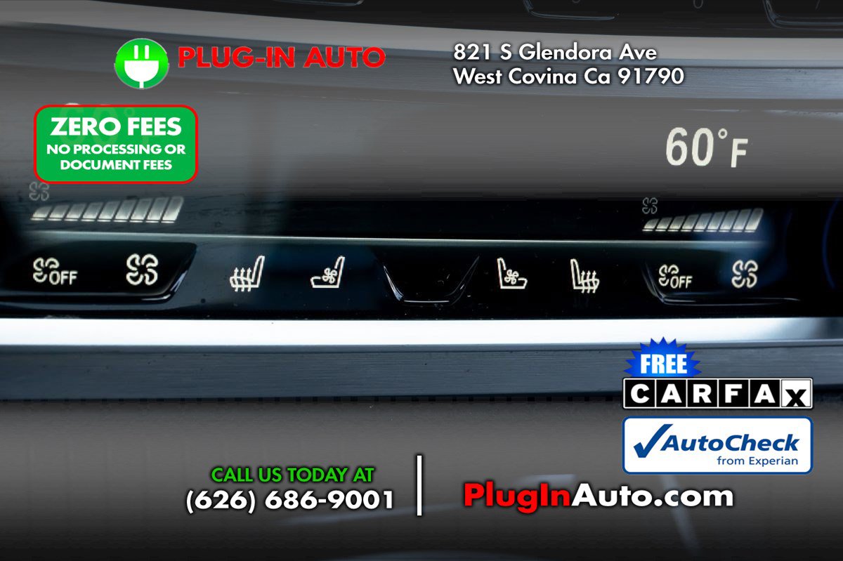 Used 2019 BMW 750i w/ Executive Package RWD image 27
