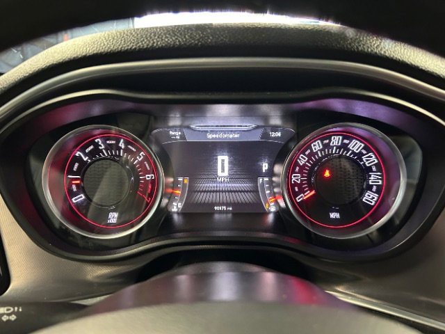Used 2021 Dodge Challenger SXT RWD image 13