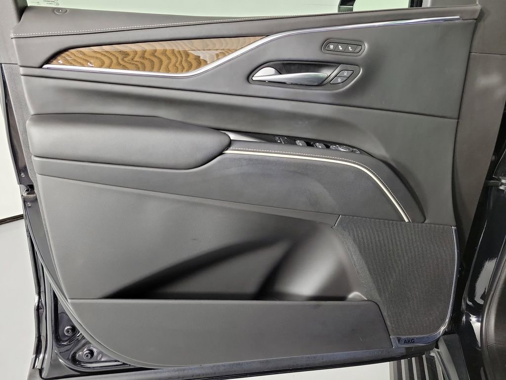 Certified 2023 Cadillac Escalade ESV Premium Luxury Platinum image 20