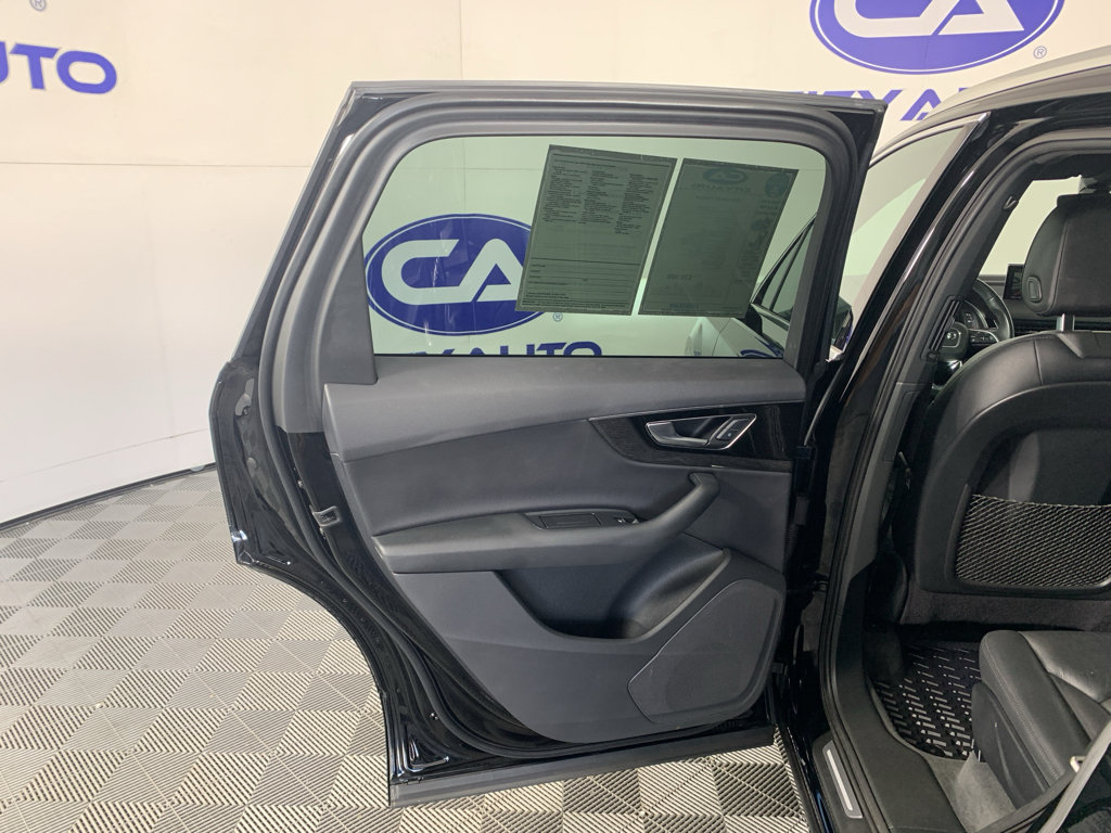 Used 2019 Audi Q7 3.0T Premium image 31