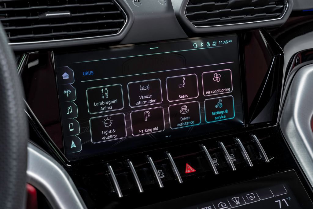 Used 2022 Lamborghini Urus AWD/4WD image 62