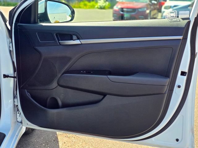 Used 2018 Hyundai Elantra SE FWD image 36