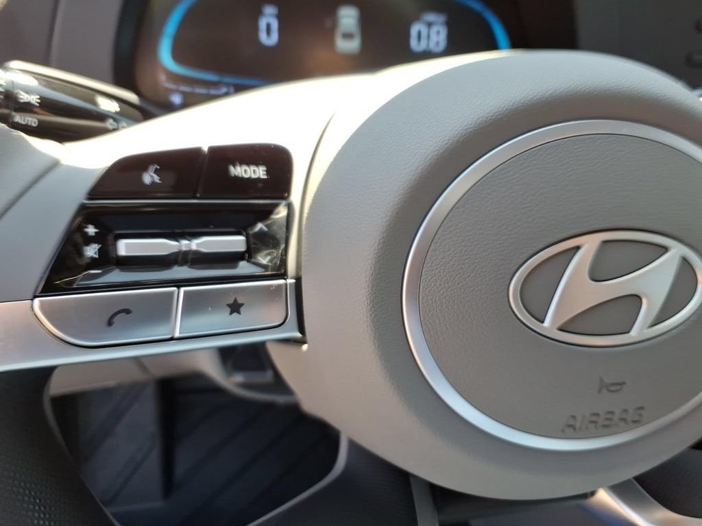 New 2026 Hyundai Elantra SEL Sport Premium FWD image 18