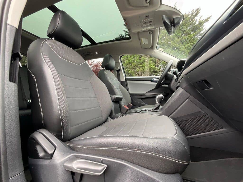 Used 2023 Volkswagen Taos SE AWD/4WD image 12