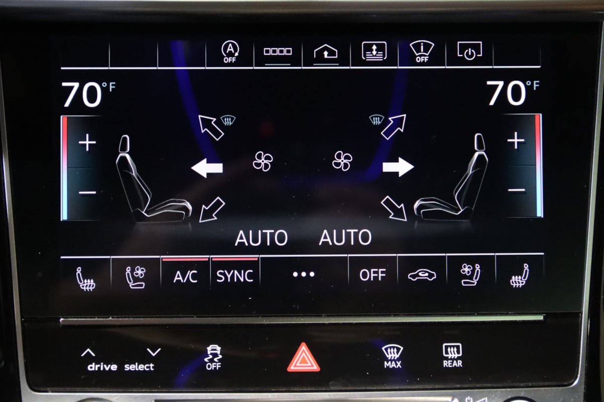 Used 2021 Audi A8 L 4.0T w/ Luxury Package AWD/4WD image 51