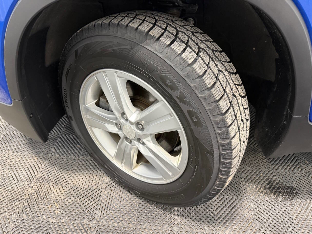 Used 2016 Chevrolet Trax LT w/ LT Convenience Package AWD/4WD image 32
