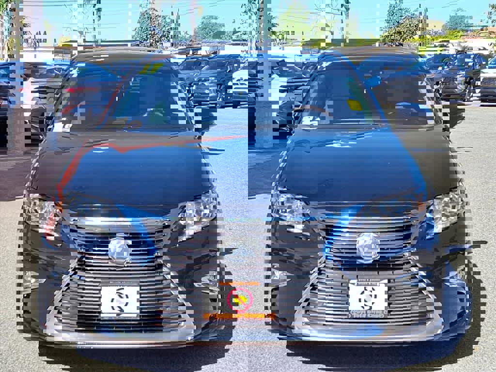 Used 2017 Lexus ES 350 image 2