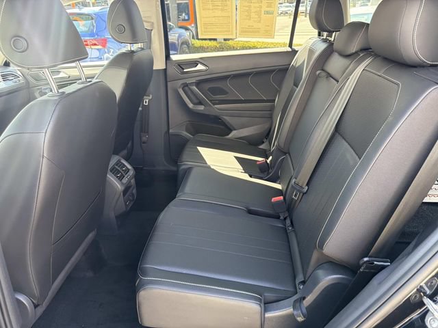 Certified 2023 Volkswagen Tiguan SE FWD image 11