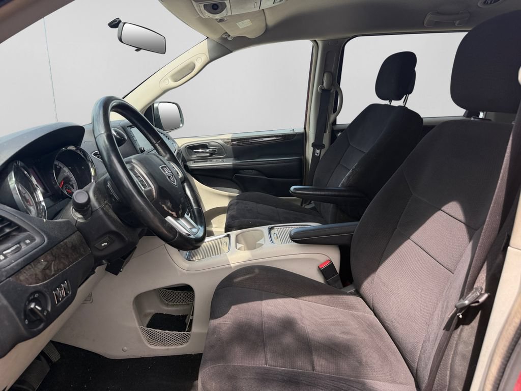 Used 2011 Dodge Grand Caravan Crew w/ Entertainment Group 1 FWD image 22