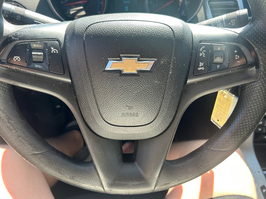 Used 2016 Chevrolet Cruze LT image 12