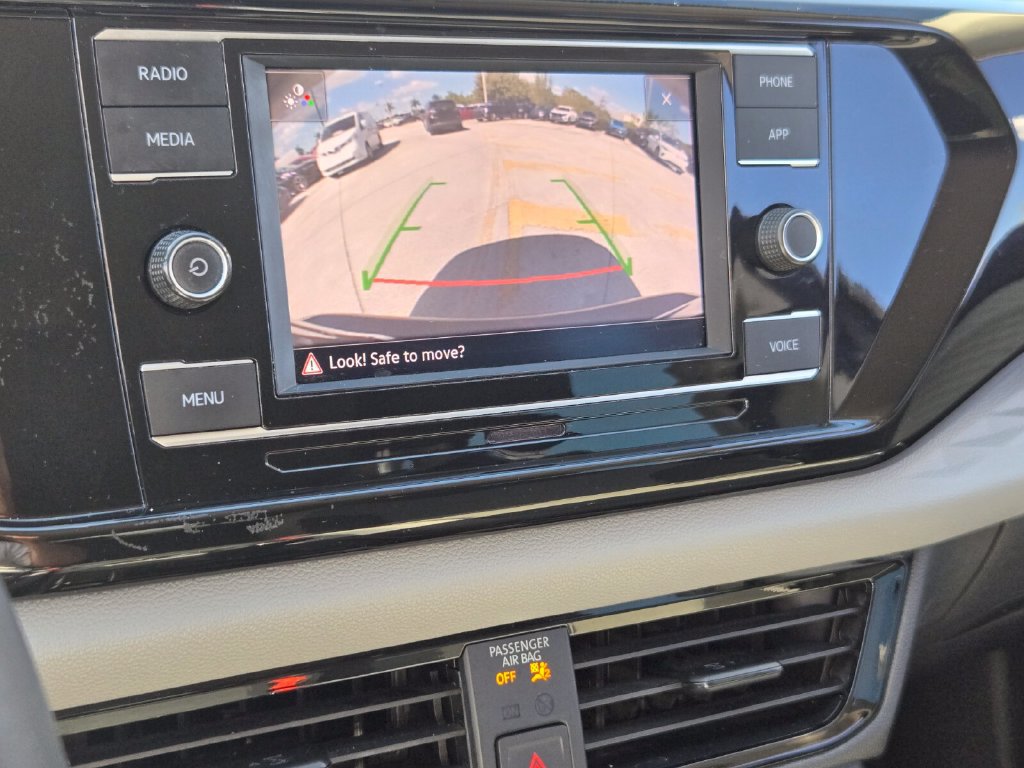 Certified 2023 Volkswagen Taos S FWD image 21