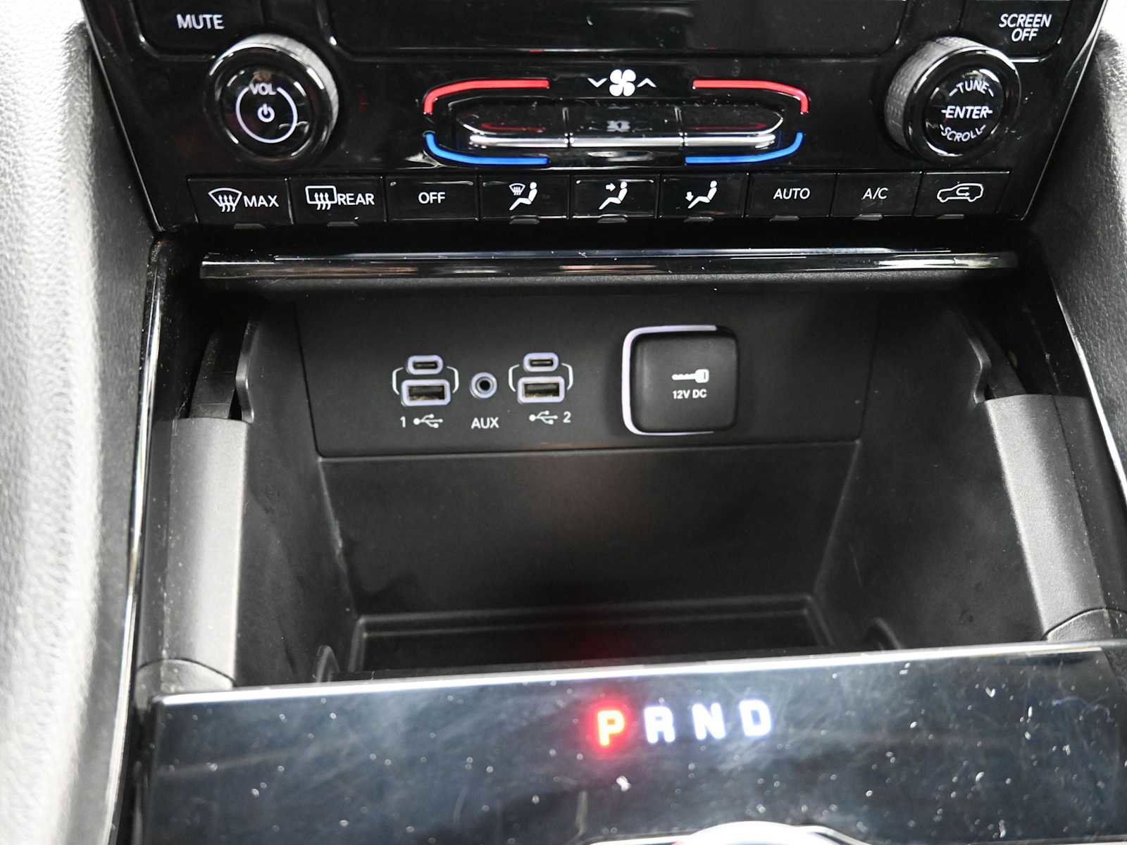 Used 2023 Jeep Grand Cherokee L Laredo image 30