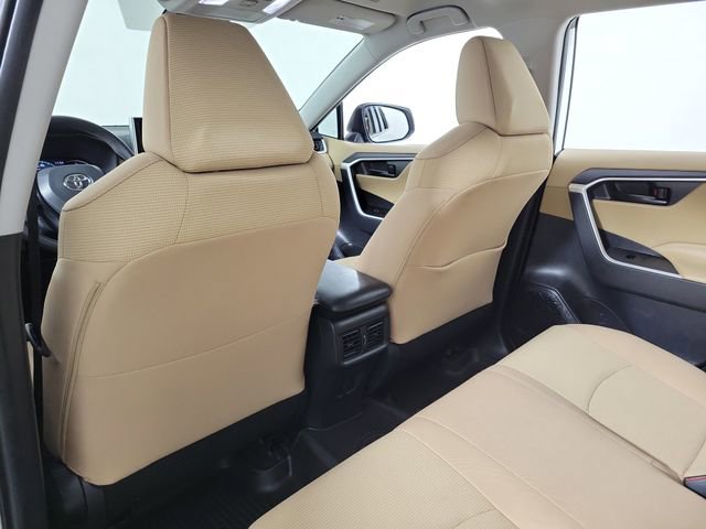 Used 2024 Toyota RAV4 LE image 11