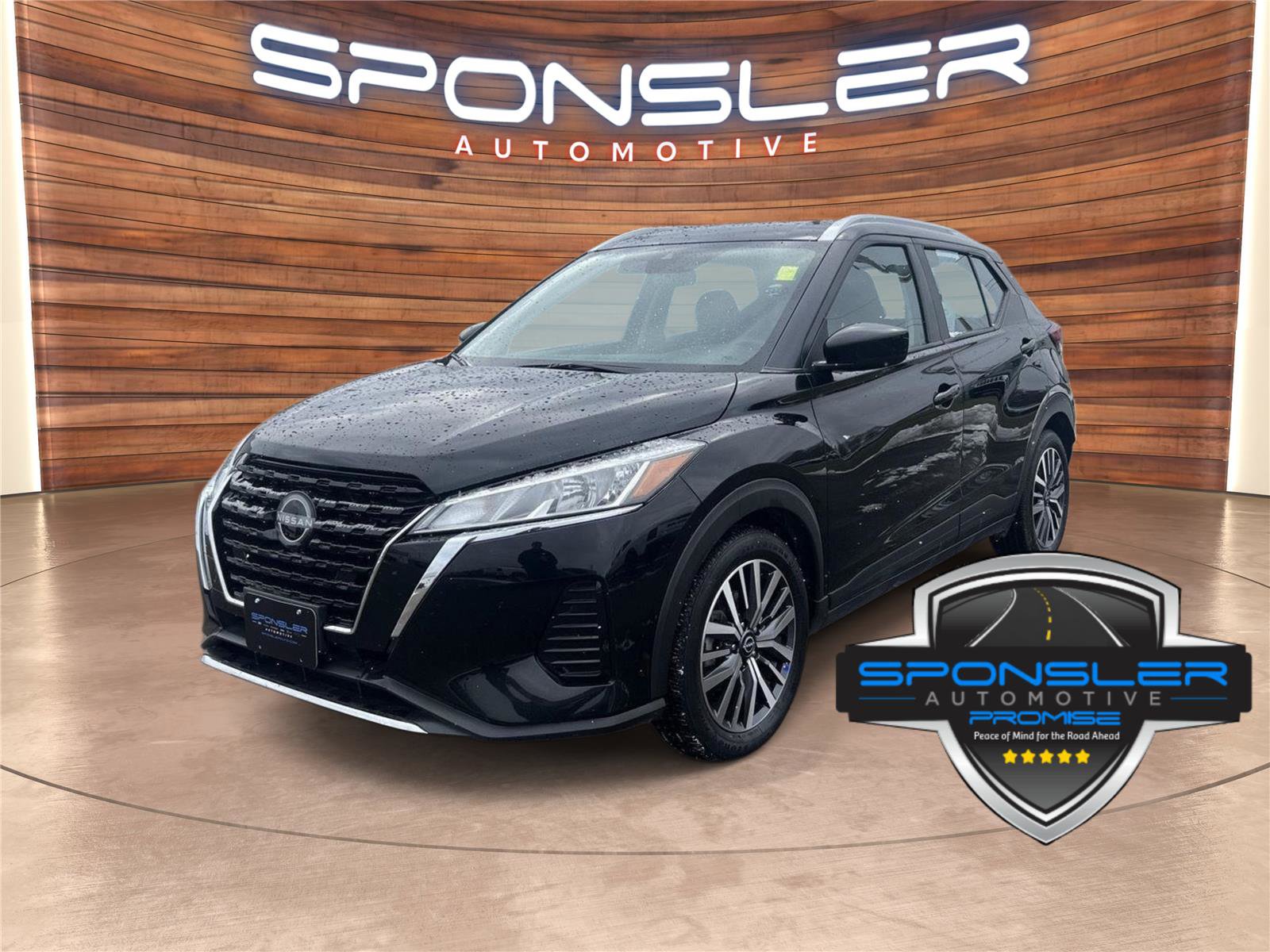 Used 2024 Nissan Kicks SV image 1