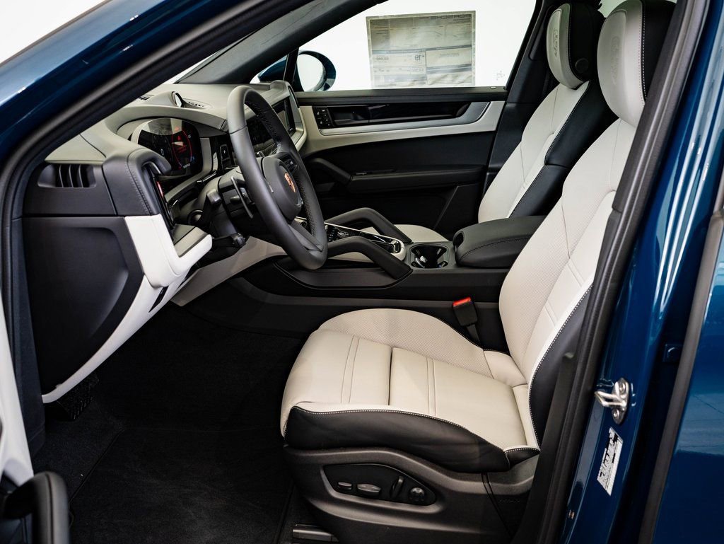 New 2026 Porsche Cayenne Coupe image 5