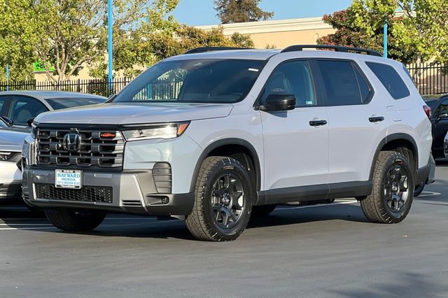 New 2026 Honda Pilot TrailSport image 7