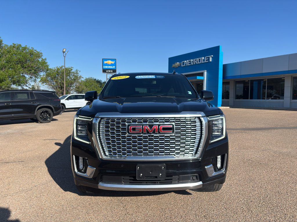 Used 2023 GMC Yukon XL Denali AWD/4WD image 3