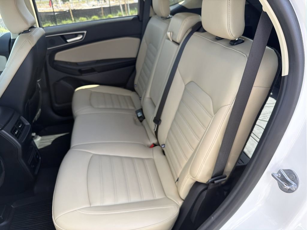 Certified 2024 Ford Edge SEL w/ Convenience Package AWD/4WD image 17