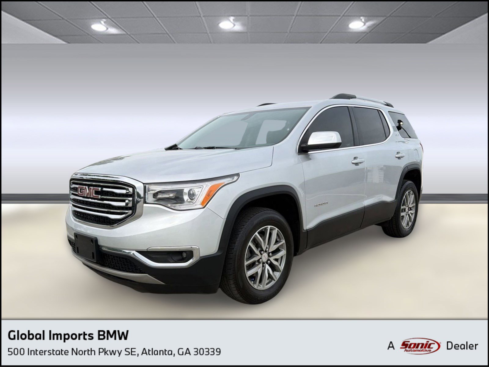Used 2017 GMC Acadia SLE image 1
