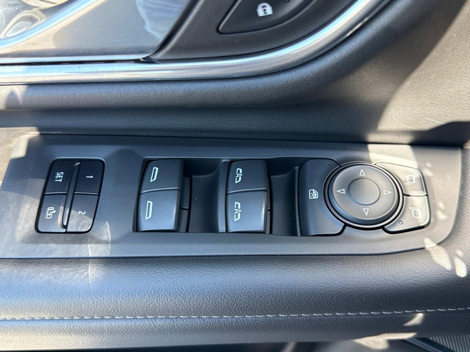 Used 2023 Chevrolet Tahoe LT image 15