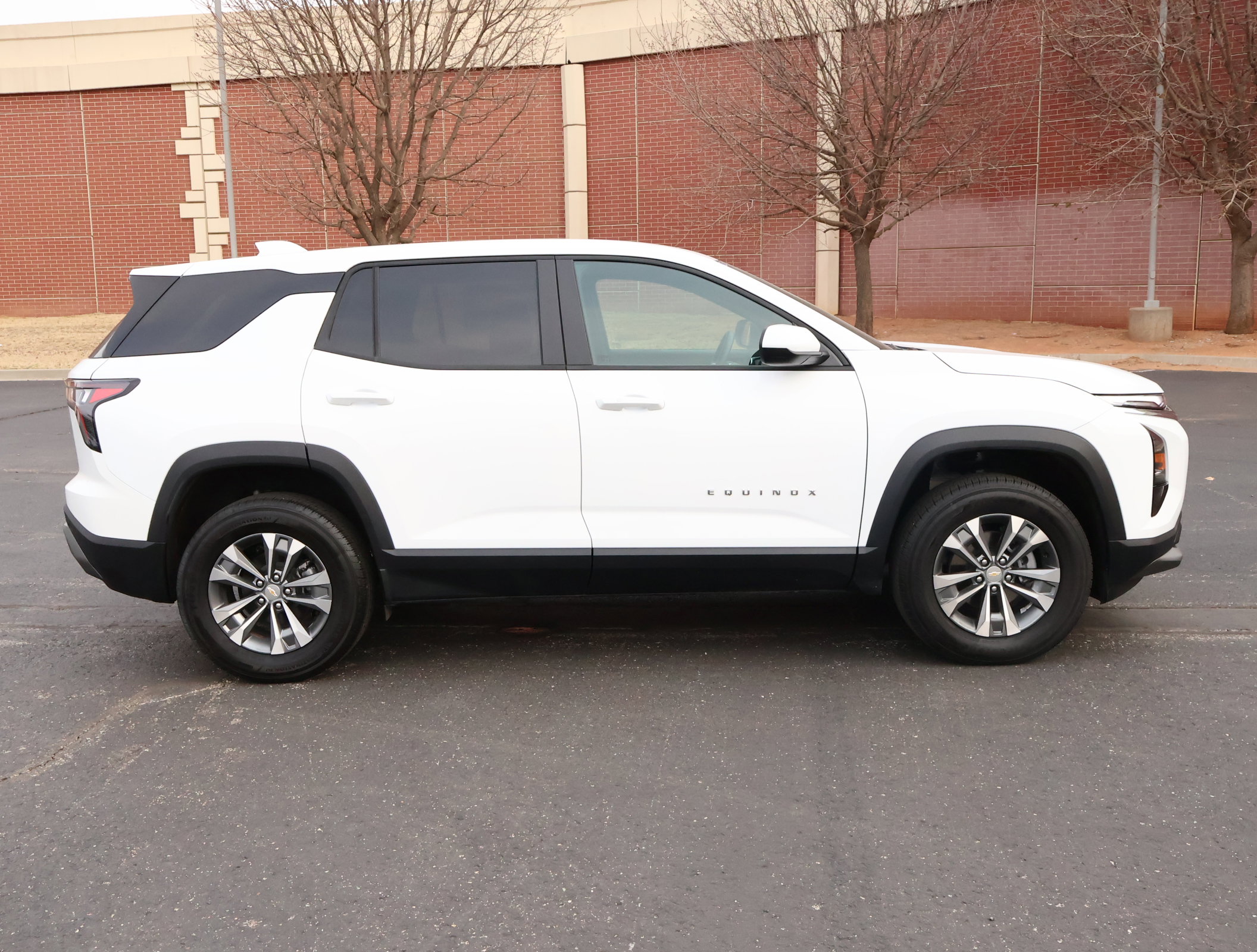 New 2026 Chevrolet Equinox LT w/ Convenience Package II image 30
