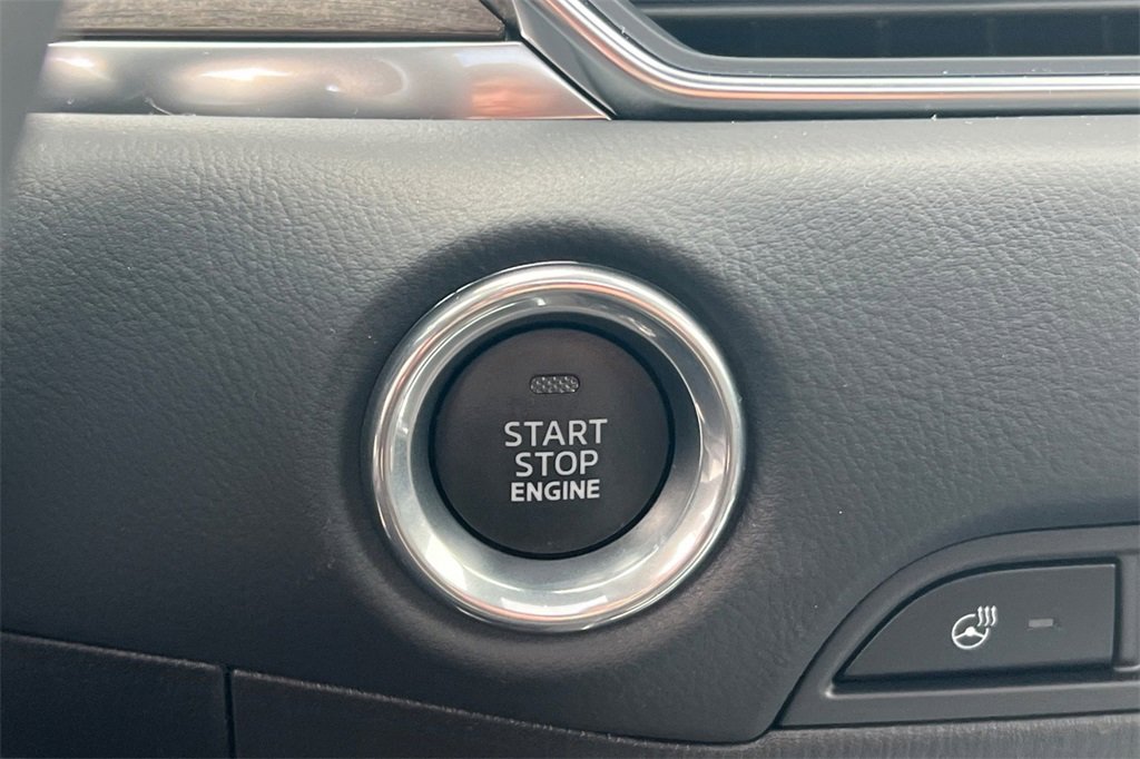 New 2025 MAZDA CX-5 Signature image 23