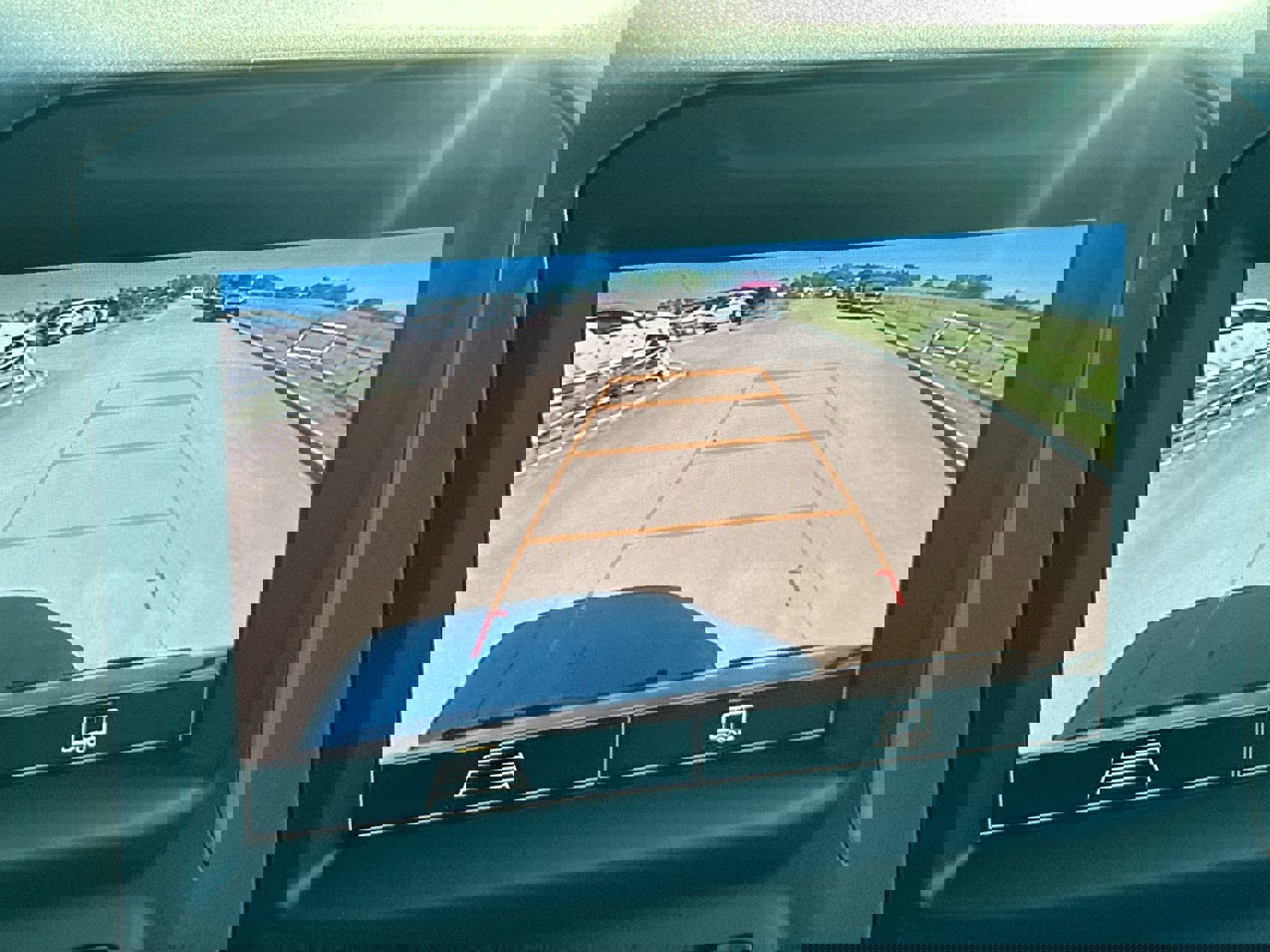 Used 2025 Chevrolet Silverado 1500 Custom image 17