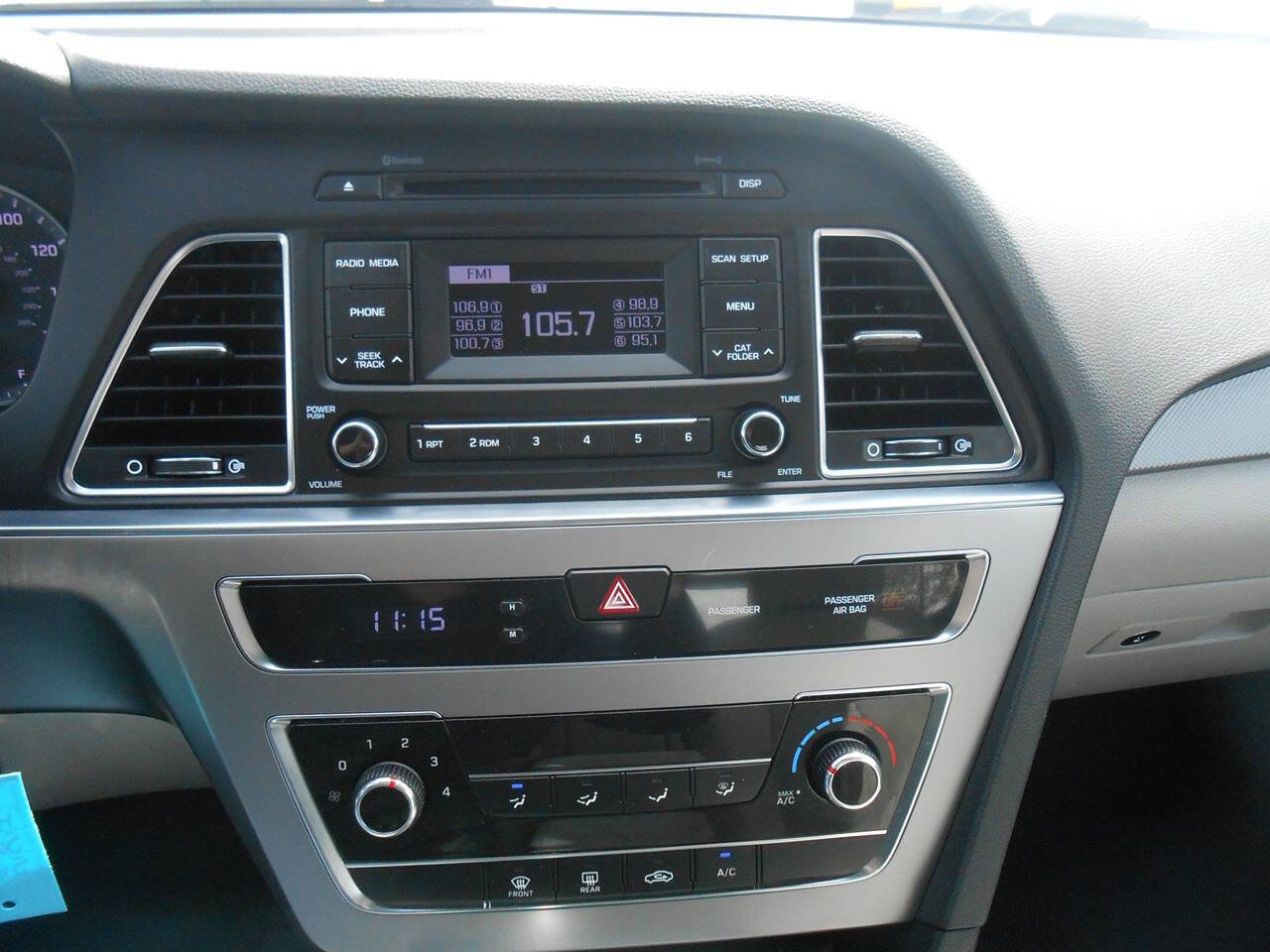 Used 2017 Hyundai Sonata SE FWD image 12
