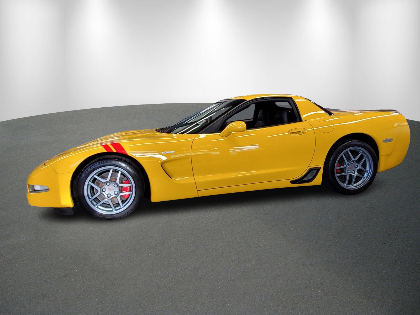 Used 2001 Chevrolet Corvette Z06 w/ Memory Pkg image 3