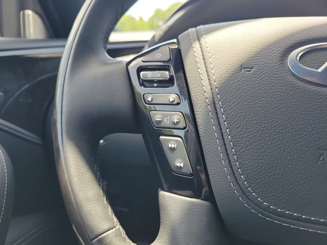 Used 2024 INFINITI QX80 Sensory w/ Cargo Package AWD/4WD image 23