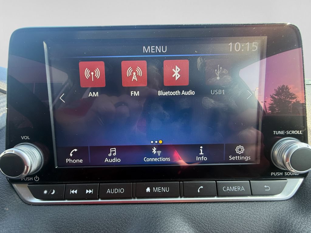 Used 2025 Nissan Sentra SV FWD image 25