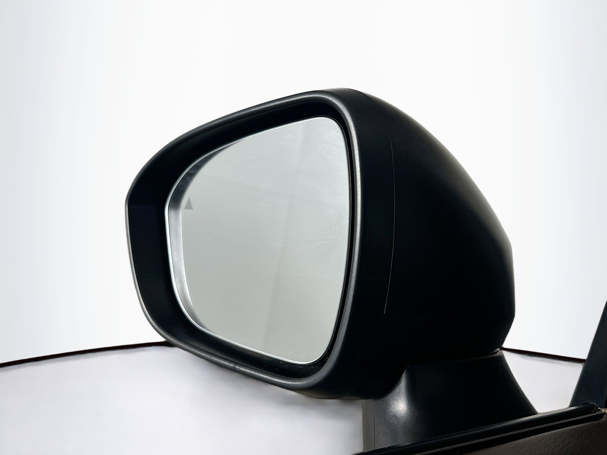 Used 2021 Nissan Rogue S AWD/4WD image 16