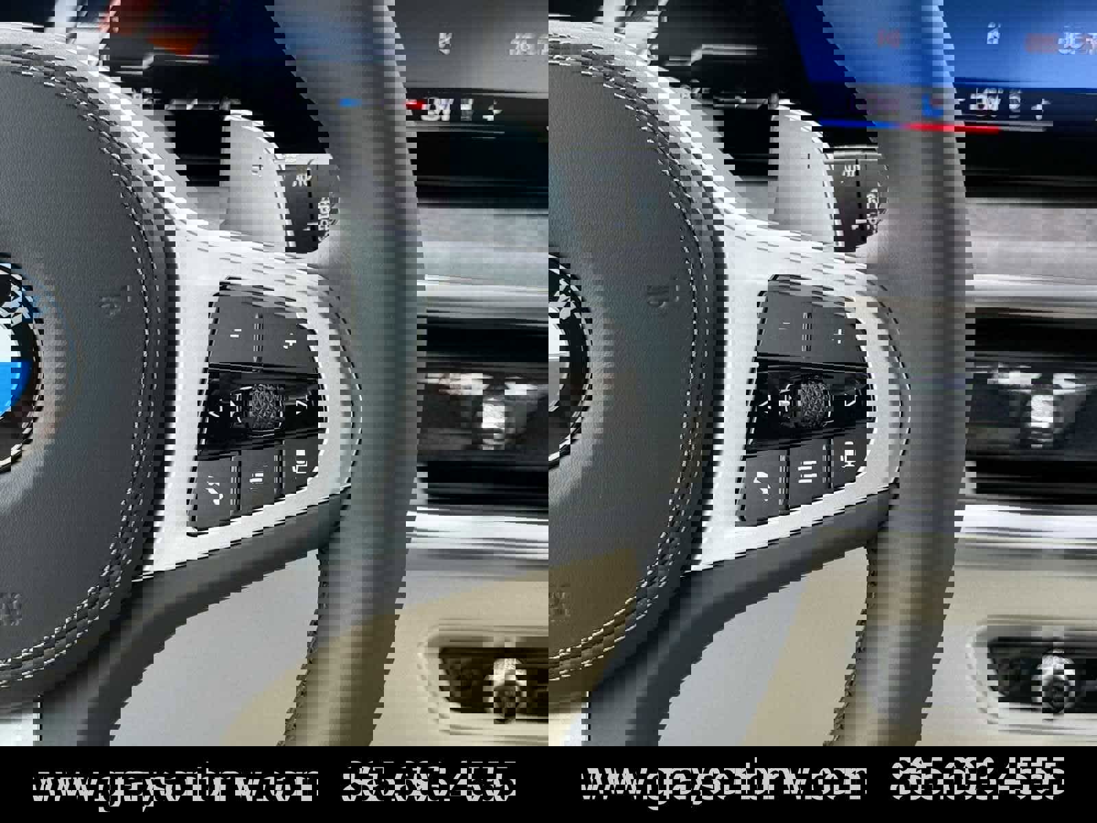 Used 2026 BMW X5 xDrive40i w/ M Sport Package image 17