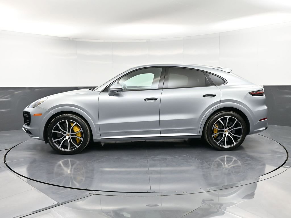 Certified 2023 Porsche Cayenne Turbo image 2
