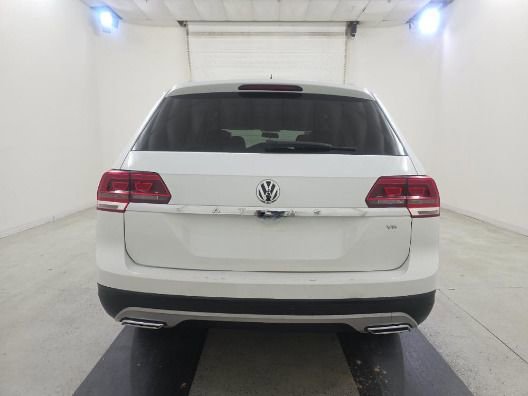 Used 2018 Volkswagen Atlas Launch Edition FWD image 5