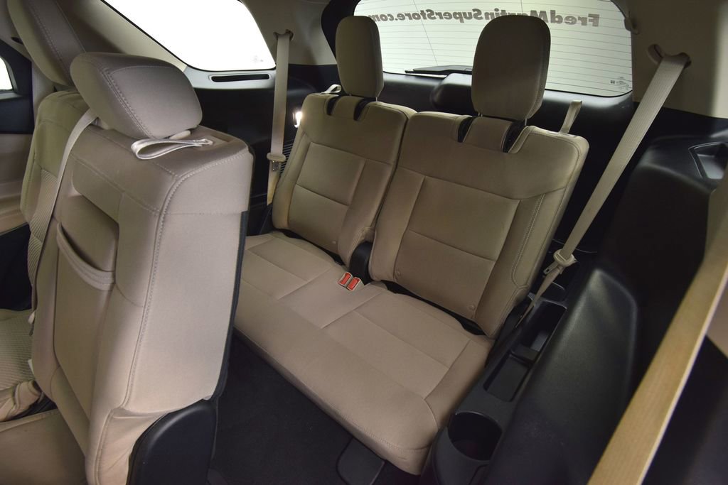 Used 2022 Ford Explorer XLT AWD/4WD image 17