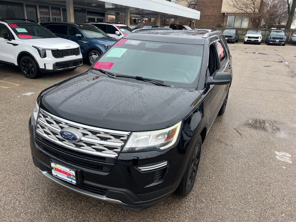 Used 2018 Ford Explorer XLT image 36