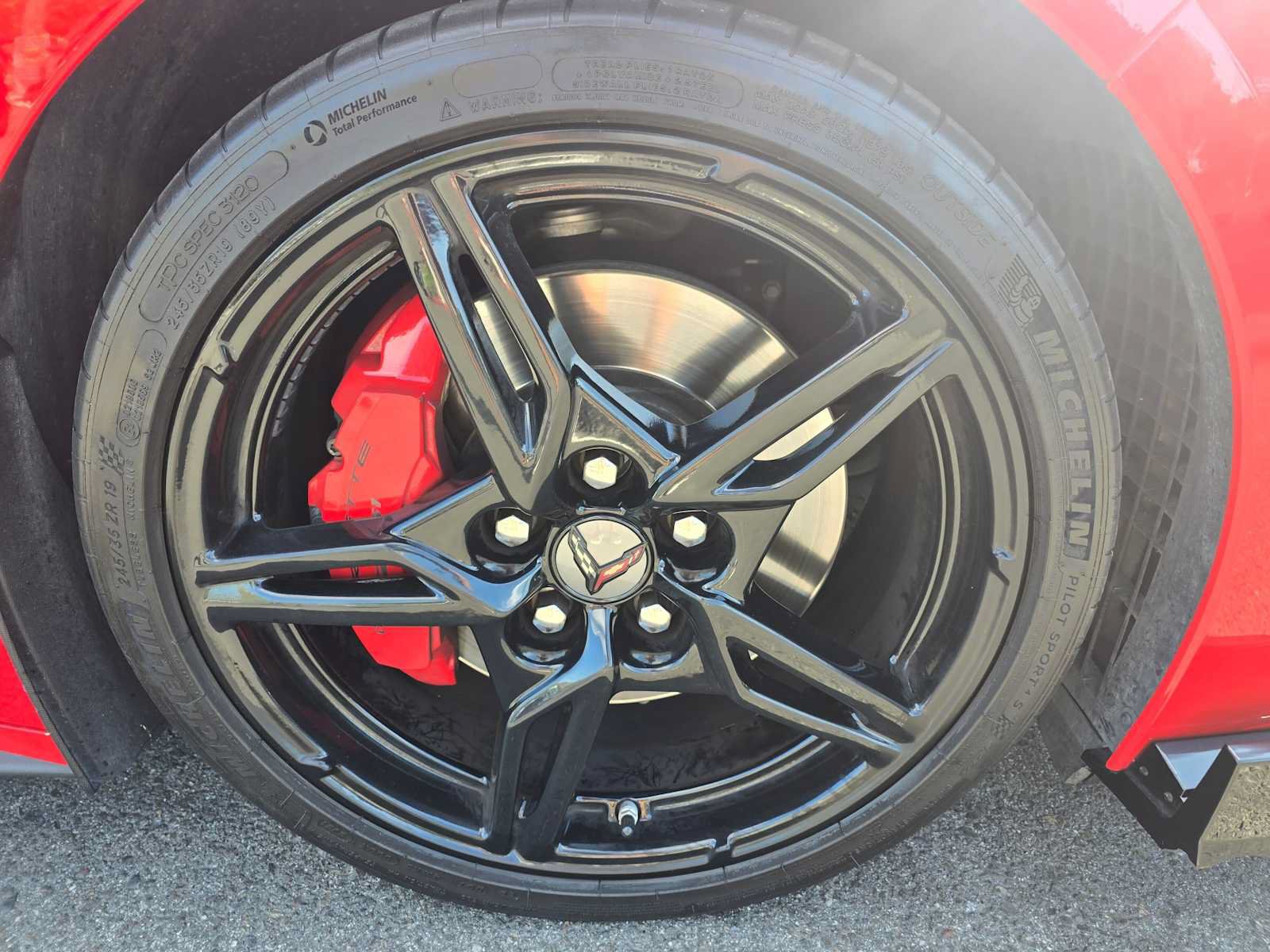 Used 2021 Chevrolet Corvette Stingray Preferred Cpe w/ Z51 Performance Package RWD image 9
