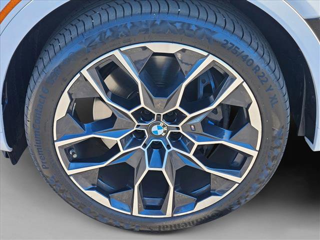 Used 2024 BMW X7 xDrive40i w/ Executive Package image 25