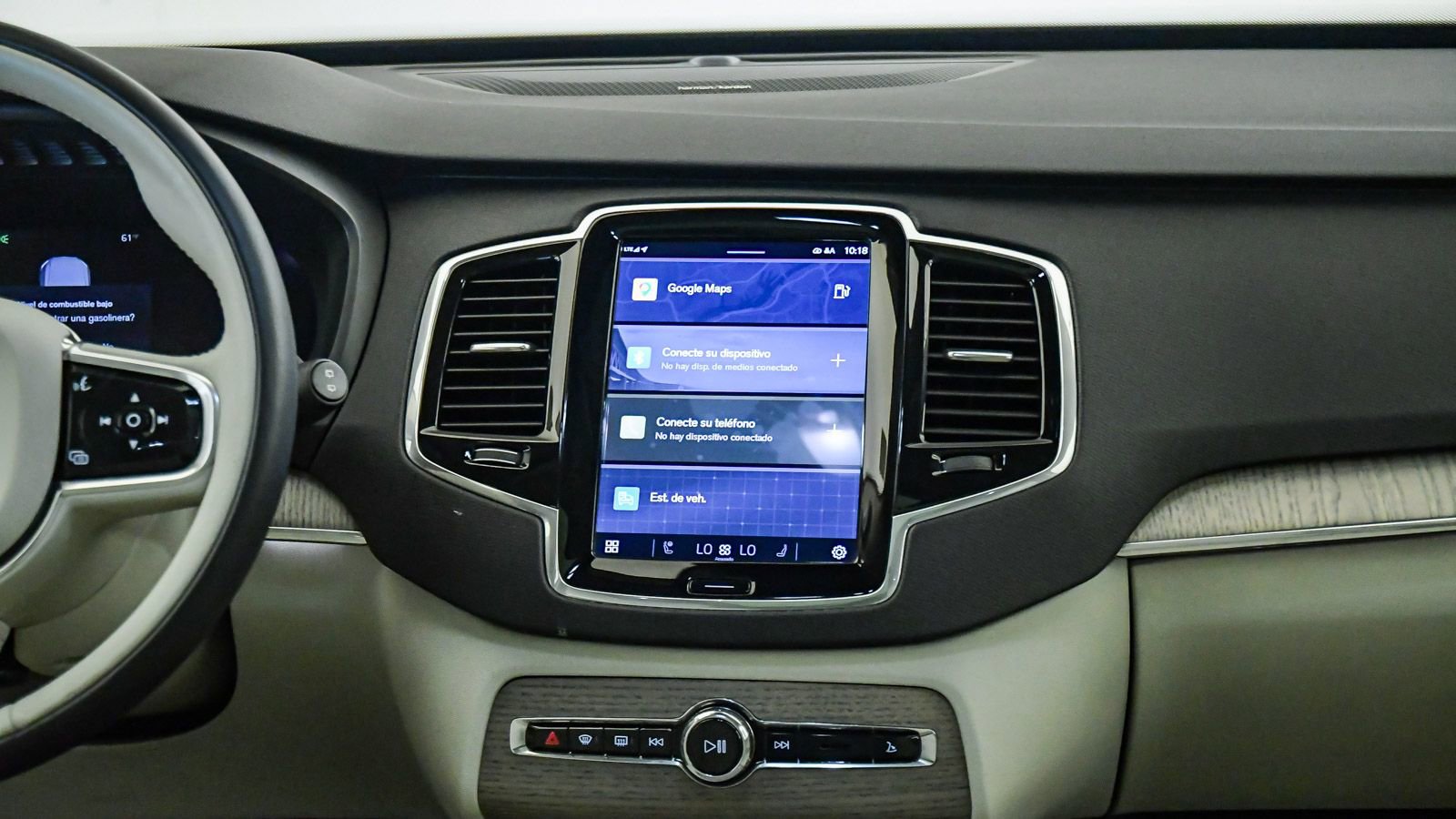 Used 2023 Volvo XC90 B6 Plus w/ Protection Package Premier image 14