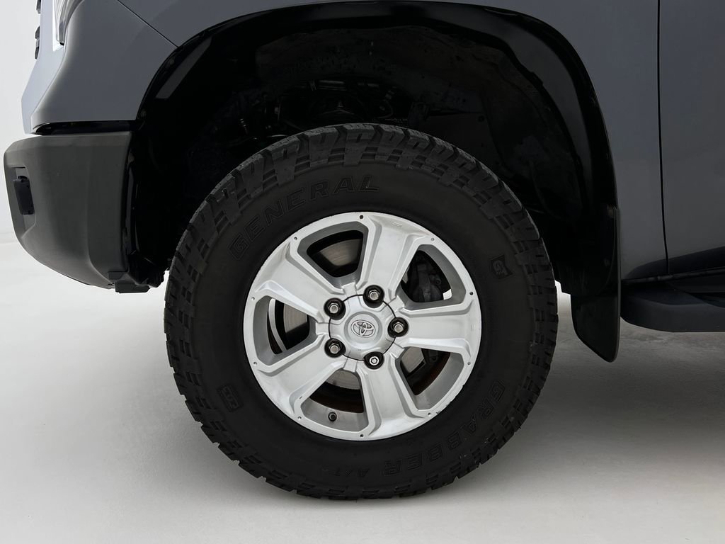 Used 2018 Toyota Tundra SR5 image 27