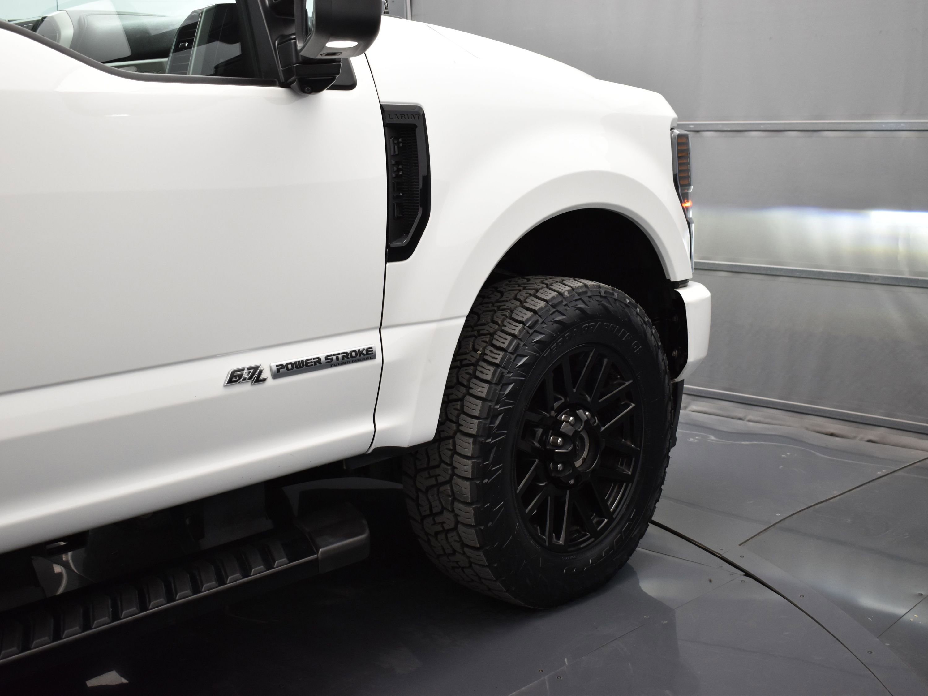 Used 2021 Ford F350 Lariat image 49