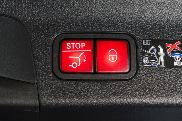 New 2026 Mercedes-Benz GLS 450 4MATIC image 38